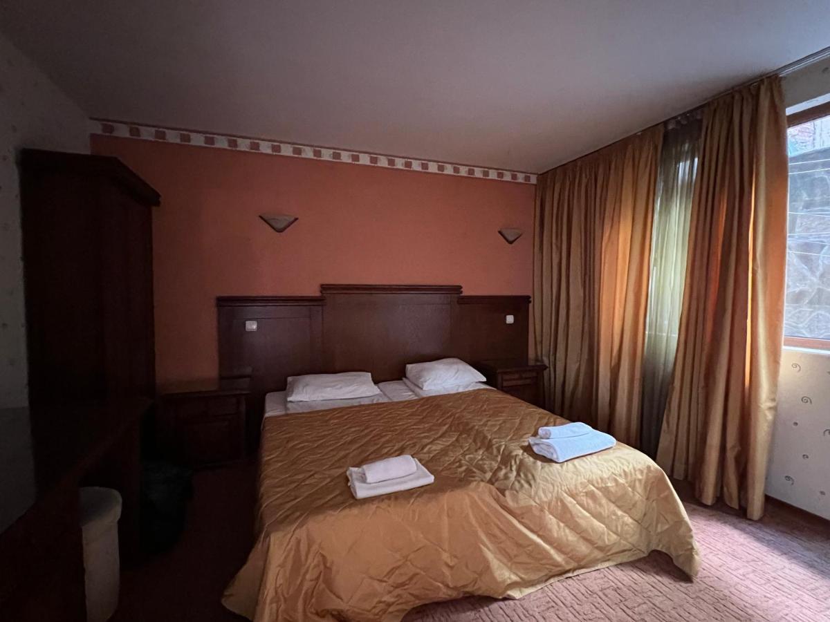 Hotel Bolyari Veliko Tarnovo Eksteriør billede