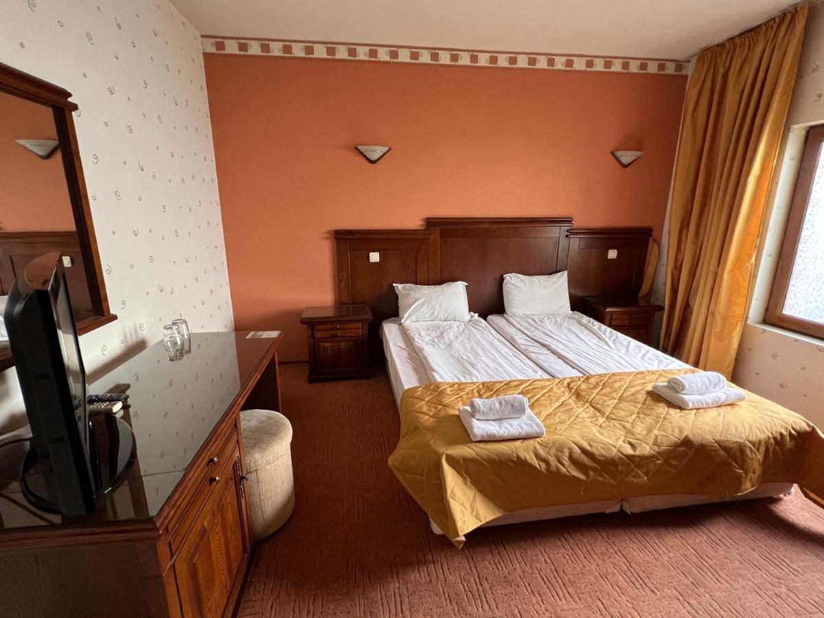 Hotel Bolyari Veliko Tarnovo Eksteriør billede